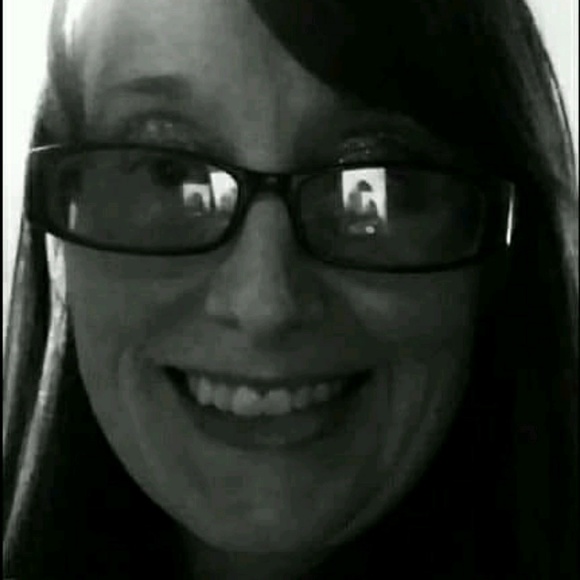 Meet your Posher, Jessica - Picture 1 of 1